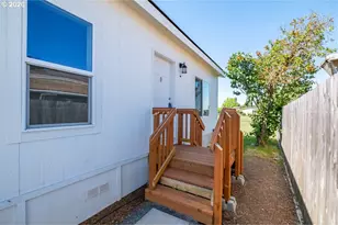 3223 Comber Ct, Salem, OR 97305 - Photo 2