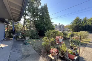 1931 Oak St, North Bend, OR 97459 - Photo 8