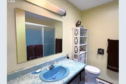 1931 Oak St, North Bend, OR 97459 - Photo 24