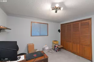 1931 Oak St, North Bend, OR 97459 - Photo 18