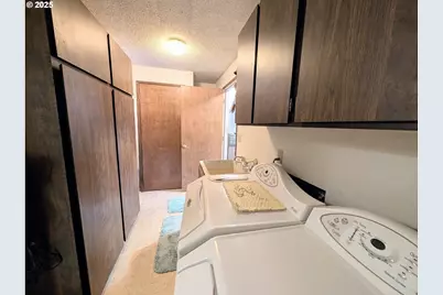 1931 Oak St, North Bend, OR 97459 - Photo 26