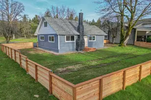 48181 Hwy 58, Oakridge, OR 97463 - Photo 2