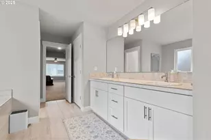 13199 SE Gateway Dr, Happy Valley, OR 97086 - Photo 42