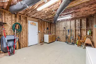 15760 SW Peachtree Dr, Tigard, OR 97224 - Photo 20