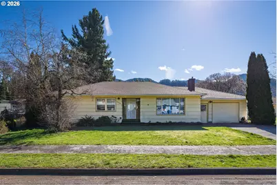 47866 W 1st St, Oakridge, OR 97463 - Photo 1