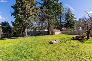 47866 W 1st St, Oakridge, OR 97463 - Photo 22