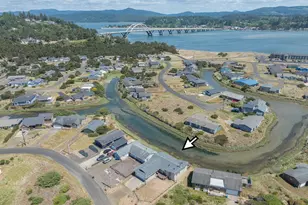 1001 NW Pacific Way, Waldport, OR 97394 - Photo 34