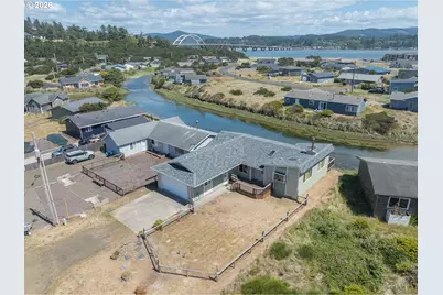 1001 NW Pacific Way, Waldport, OR 97394 - Photo 32