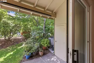 12054 N Jantzen Beach Ave, Portland, OR 97217 - Photo 34