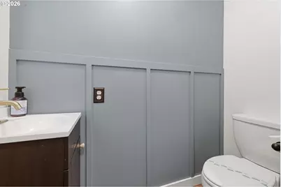 12054 N Jantzen Beach Ave, Portland, OR 97217 - Photo 32