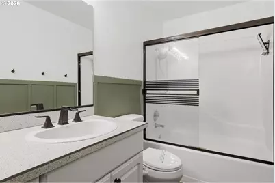 12054 N Jantzen Beach Ave, Portland, OR 97217 - Photo 24