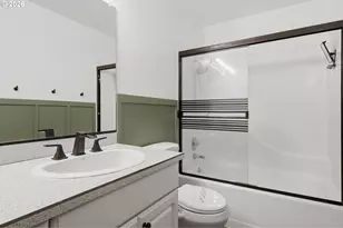 12054 N Jantzen Beach Ave, Portland, OR 97217 - Photo 24