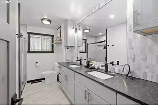 33192 Wilkins Rd, Eugene, OR 97408 - Photo 18