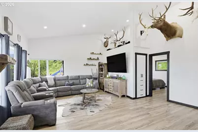 33192 Wilkins Rd, Eugene, OR 97408 - Photo 10