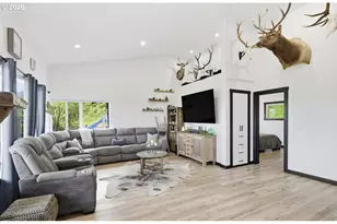 33192 Wilkins Rd, Eugene, OR 97408 - Photo 10