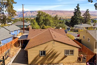 810 E 16th St, The Dalles, OR 97058 - Photo 36