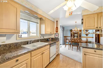 9704 Silver Star Ave, Vancouver, WA 98664 - Photo 18