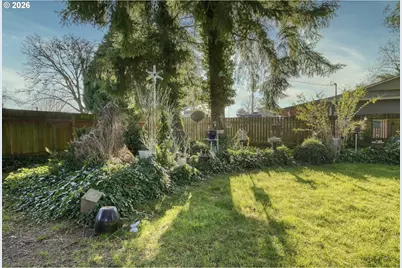 255 I St, Columbia City, OR 97018 - Photo 28