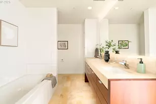 836 S Curry St, Portland, OR 97239 - Photo 22