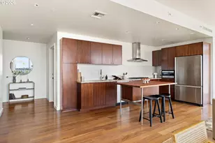 836 S Curry St, Portland, OR 97239 - Photo 10