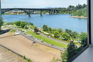 836 S Curry St, Portland, OR 97239 - Photo 18