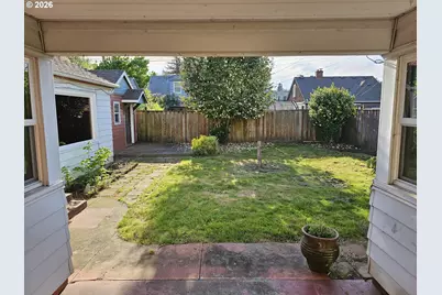 7425 N Chase Ave, Portland, OR 97217 - Photo 8