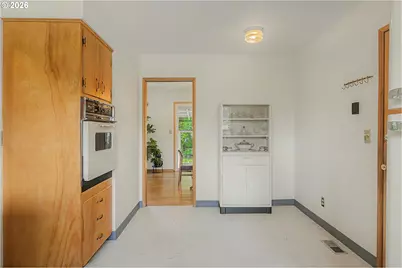 14045 NE Sacramento St, Portland, OR 97230 - Photo 16