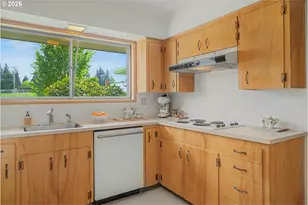 14045 NE Sacramento St, Portland, OR 97230 - Photo 14
