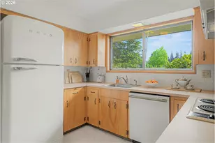 14045 NE Sacramento St, Portland, OR 97230 - Photo 12