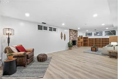 5555 SW Dover Ct, Portland, OR 97225 - Photo 32