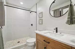 5555 SW Dover Ct, Portland, OR 97225 - Photo 22