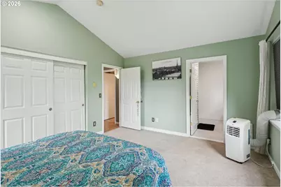 1401 SW Edgefield Meadows Ct, Troutdale, OR 97060 - Photo 10
