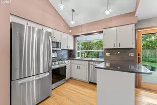 10488 SW Susquehanna Dr, Tualatin, OR 97062 - Photo 8
