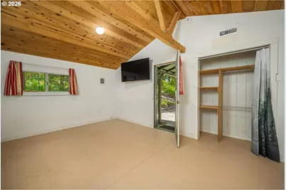 49091 Salt Creek Rd, Oakridge, OR 97463 - Photo 16