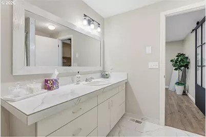 7610 NE Meadows Dr, Vancouver, WA 98662 - Photo 32