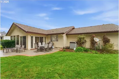 7610 NE Meadows Dr, Vancouver, WA 98662 - Photo 2