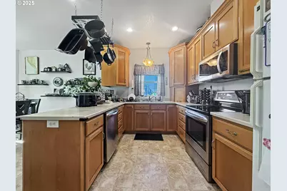 731 3rd St #C / 3, Brookings, OR 97415 - Photo 16