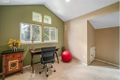 528 Creekside Dr, Salem, OR 97306 - Photo 46