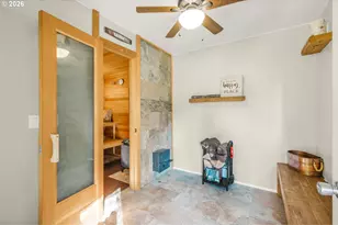 17960 Moonbeam Dr, Sandy, OR 97055 - Photo 30