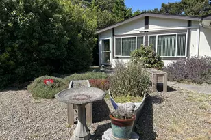 1601 Rhododendron Dr, Florence, OR 97439 - Photo 4