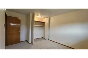 16055 SW Queen Victoria Pl, Portland, OR 97224 - Photo 10