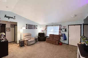 2665 Curlew St, Umatilla, OR 97882 - Photo 2