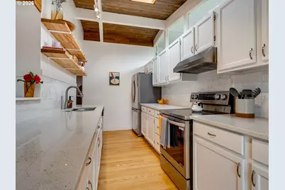 434 NE 130th Pl, Portland, OR 97230 - Photo 10