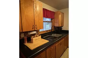 18630 SE Yamhill Cir, Portland, OR 97233 - Photo 4