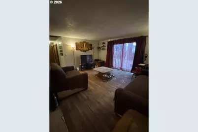 18630 SE Yamhill Cir, Portland, OR 97233 - Photo 8