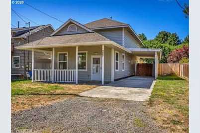 327 SW Main Ct, Warrenton, OR 97146 - Photo 2