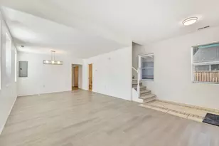 327 SW Main Ct, Warrenton, OR 97146 - Photo 4