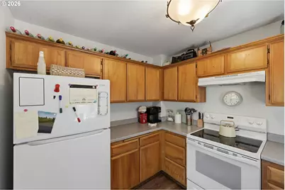 3840 Buccaneer Ln #A, North Bend, OR 97459 - Photo 12