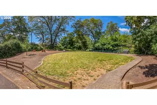 345 Littlebrook Ln, Roseburg, OR 97471 - Photo 40