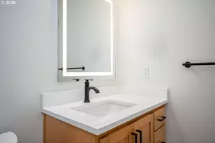 1126 NE 84th Ave, Portland, OR 97220 - Photo 28